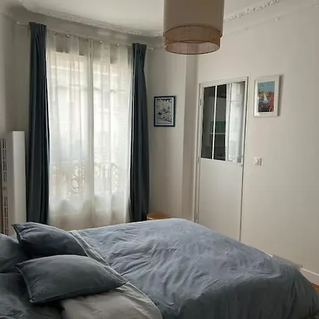 Proche De Paris - 3 Minutes Du Metro Apartamento